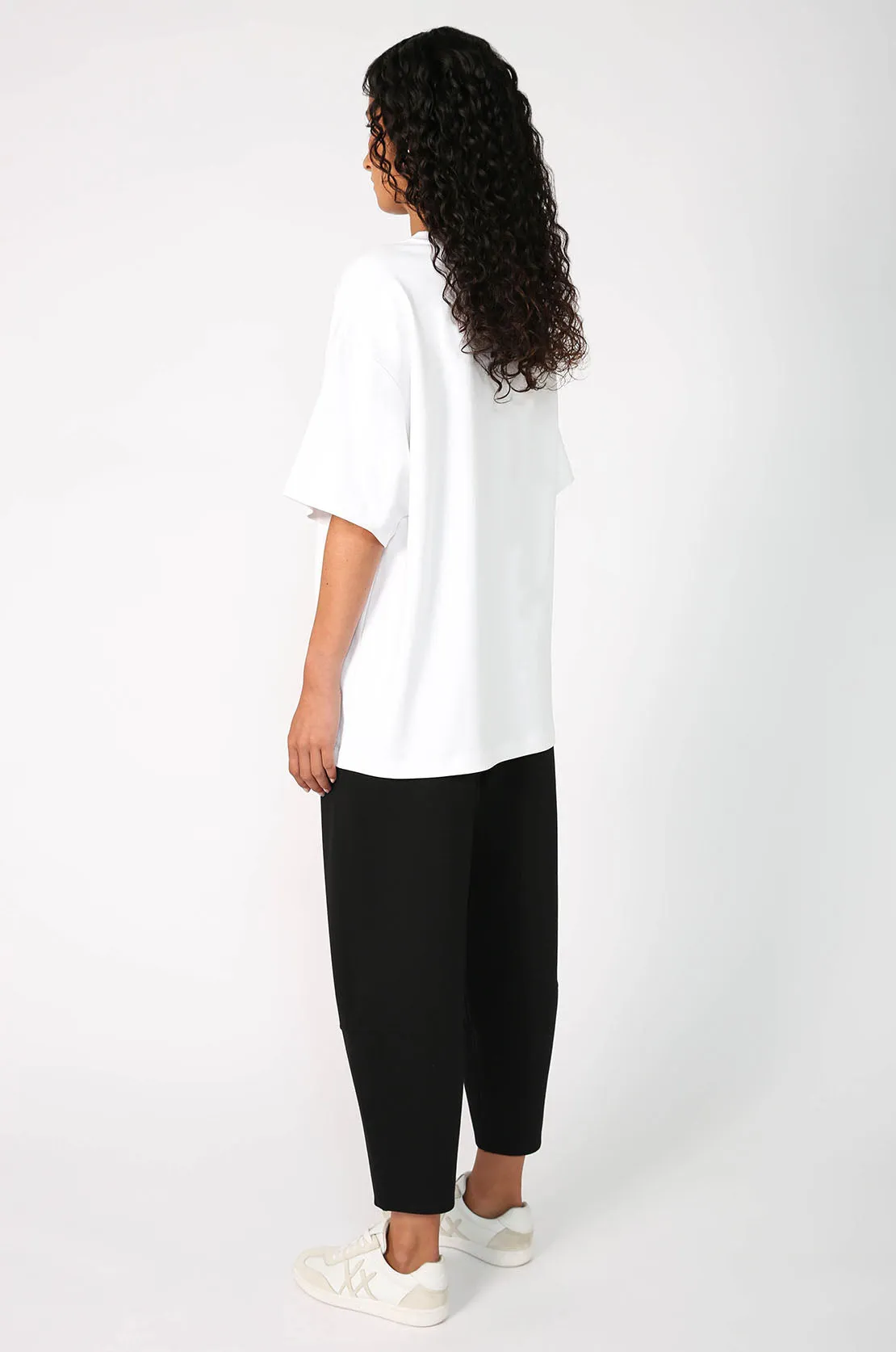 runner tee / white