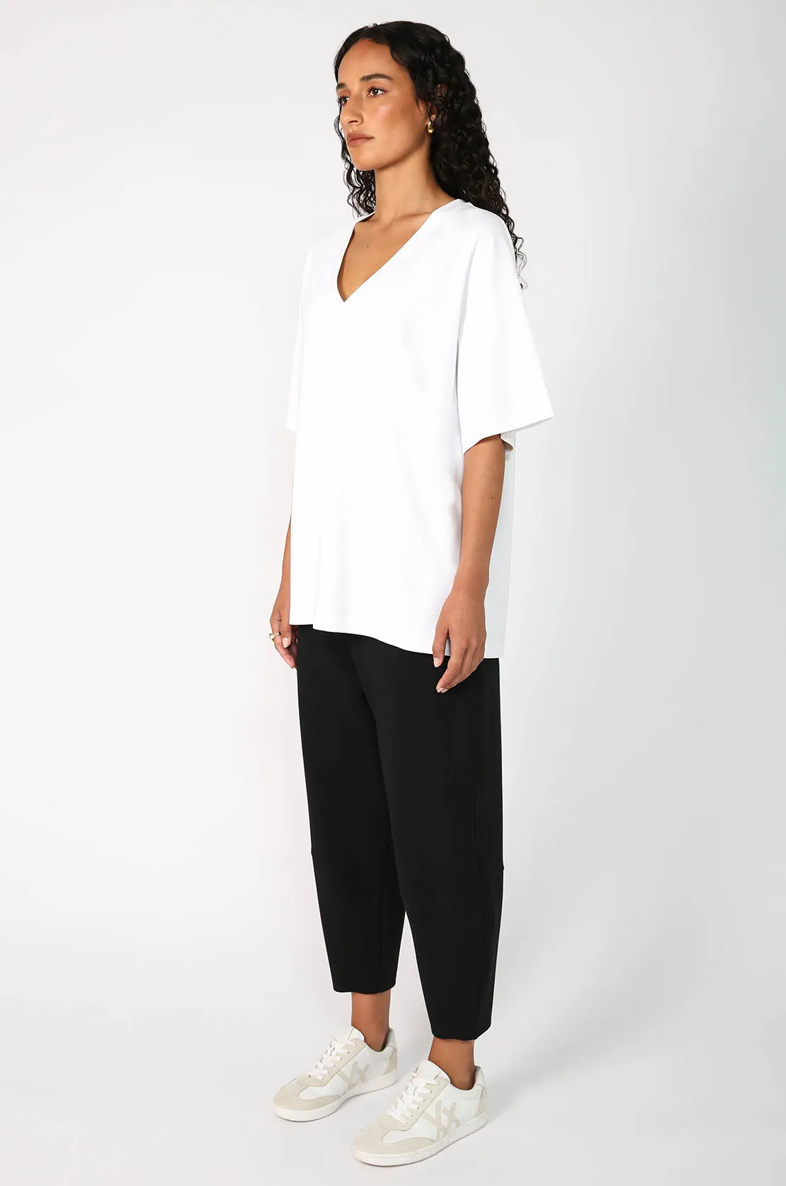 runner tee / white