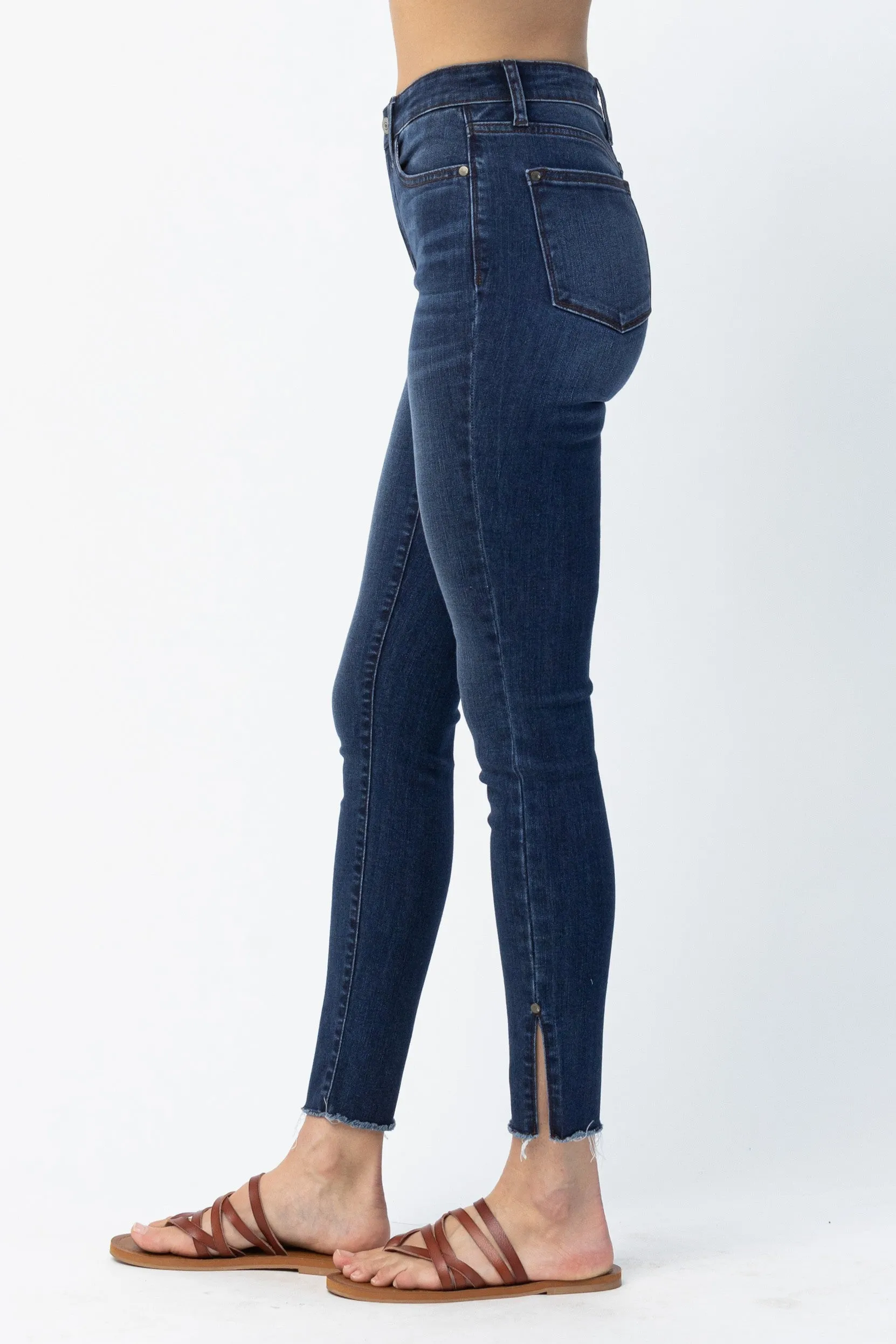 Side slit non distressed Jeans