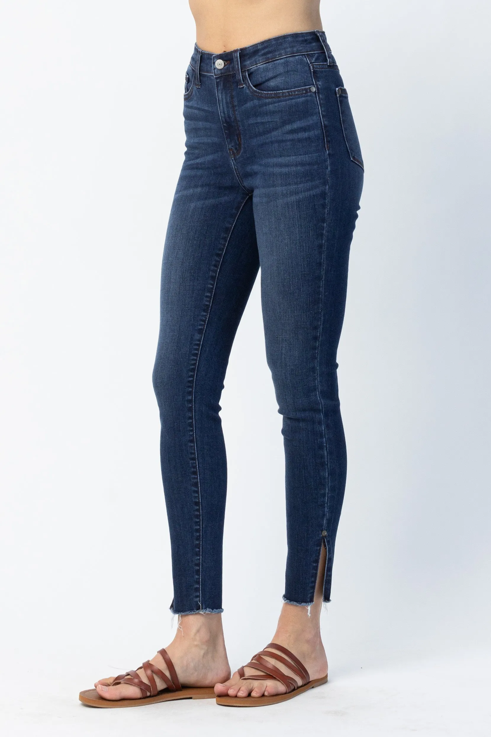 Side slit non distressed Jeans
